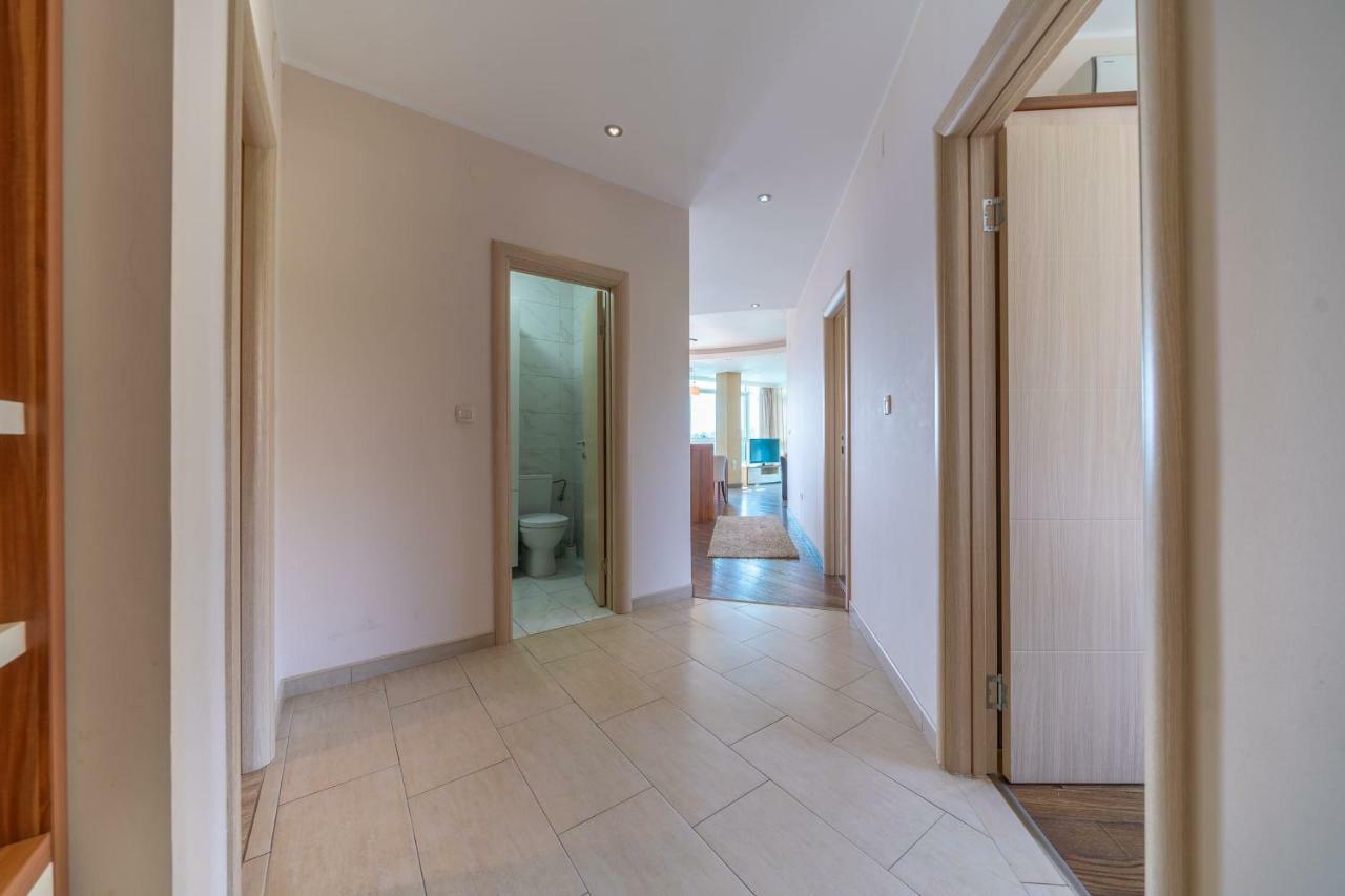 Apartments Crystall Будва Екстериор снимка