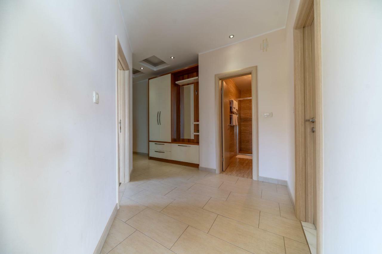Apartments Crystall Будва Екстериор снимка